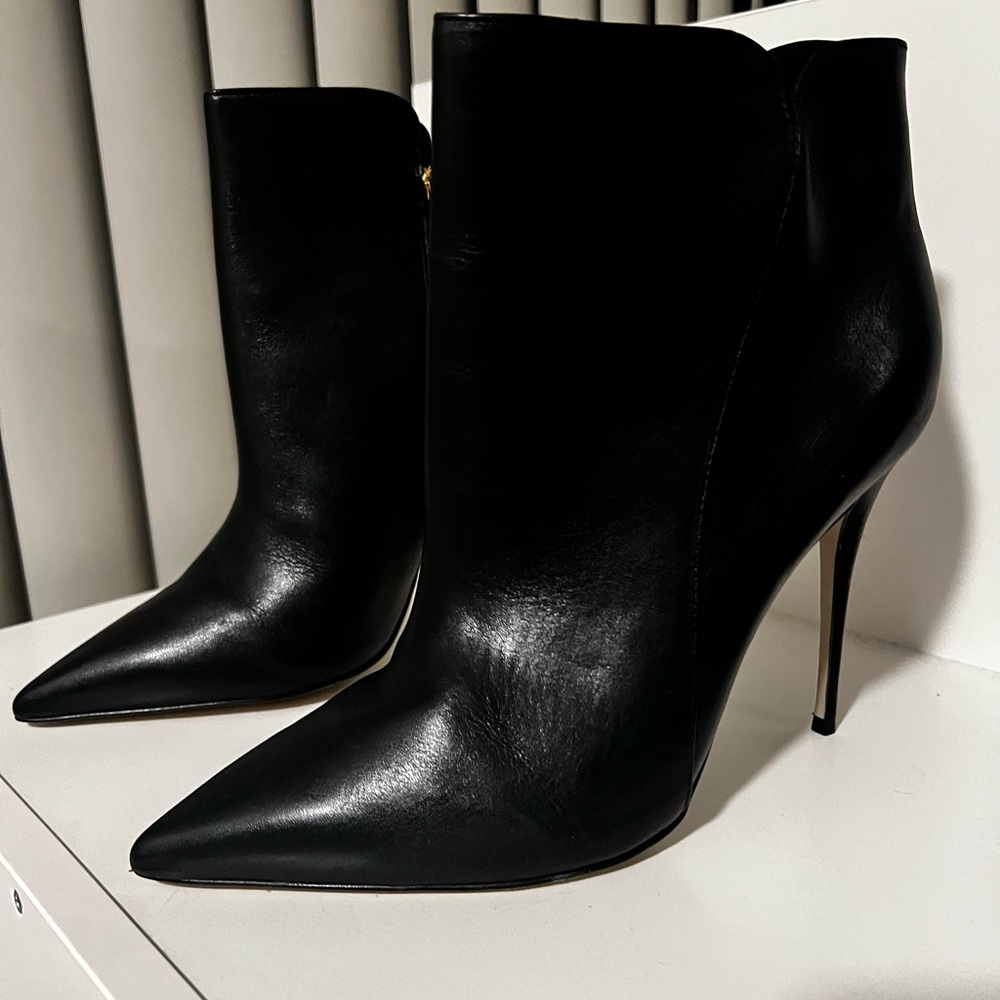 Leather Ankle boots